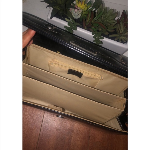 Black Leather CrossBody Bag - Picture 2 of 2